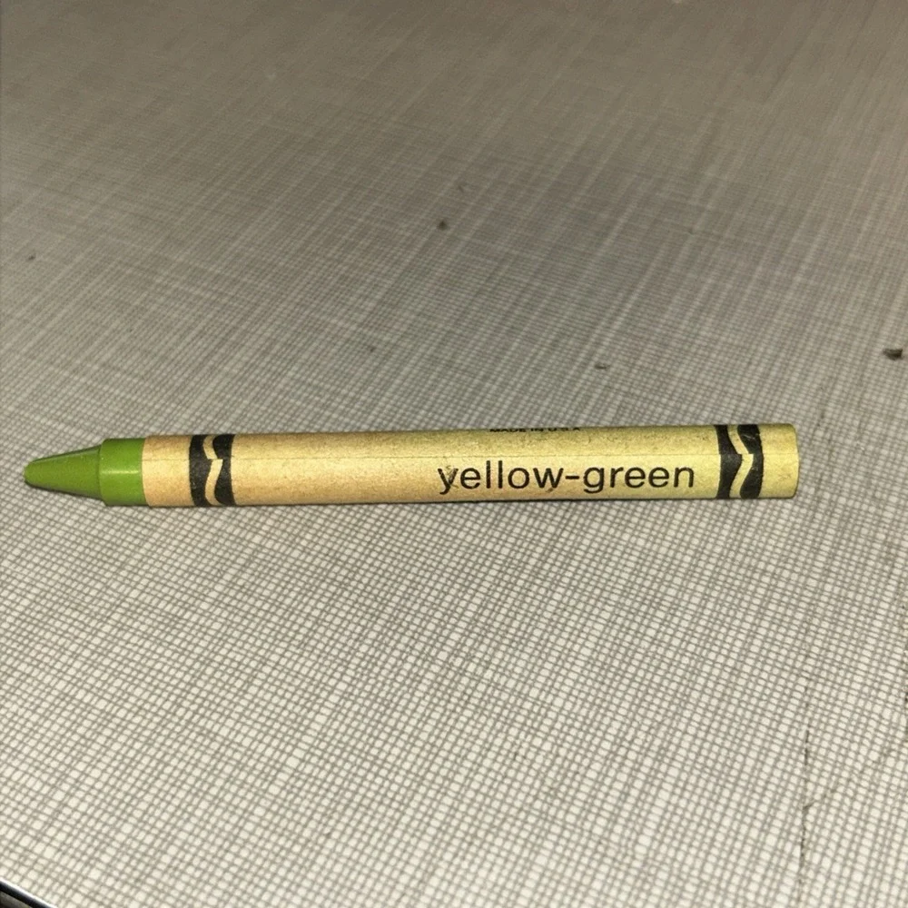 Crayola Crayon - Yellow Green - Binney & Smith Retired Color Vintage